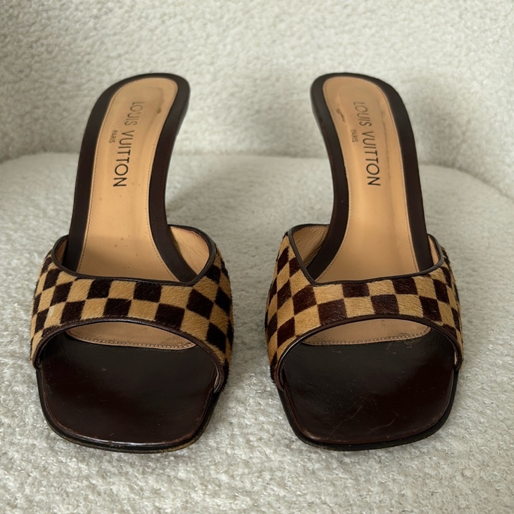Louis Vuitton Kitten Heeled Sandals size 40